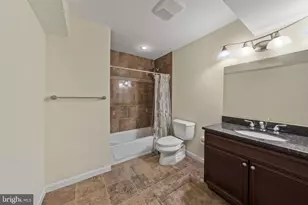 43774 Brownburg Pl, Chantilly, VA 20152 - Photo 27