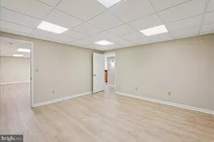 14351 Rosefinch Cir, Leesburg, VA 20176 - Photo 77