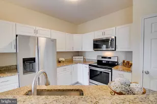 676 Gateway Dr SE, Leesburg, VA 20175 - Photo 11