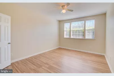 676 Gateway Drive SE #804, Leesburg, VA 20175 - Photo 19