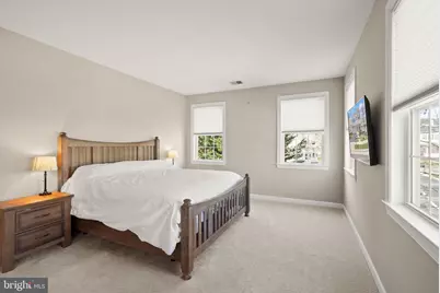 22879 Courtland Park Drive, Brambleton, VA 20148 - Photo 31