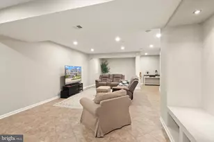 22879 Courtland Park Dr, Brambleton, VA 20148 - Photo 59