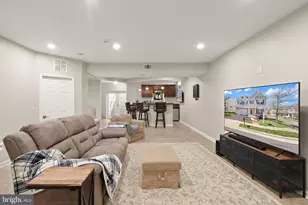 22879 Courtland Park Dr, Brambleton, VA 20148 - Photo 57