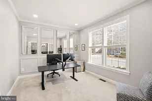 22879 Courtland Park Dr, Brambleton, VA 20148 - Photo 9