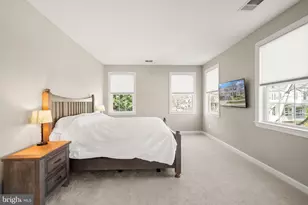 22879 Courtland Park Dr, Brambleton, VA 20148 - Photo 33