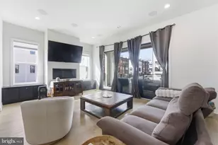 22160 Penelope Heights Terrace, Ashburn, VA 20148 - Photo 9