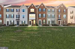 42582 Antonia Ter, Sterling, VA 20166 - Photo 1