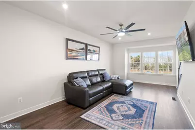 42582 Antonia Terrace, Sterling, VA 20166 - Photo 9