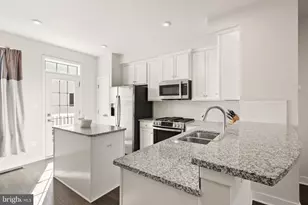 42582 Antonia Ter, Sterling, VA 20166 - Photo 21