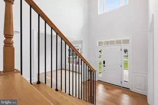 20285 Redrose Dr, Sterling, VA 20165 - Photo 17