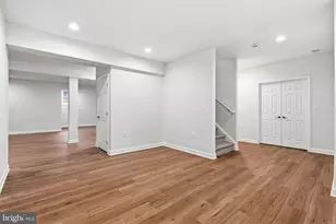 20285 Redrose Dr, Sterling, VA 20165 - Photo 55