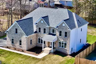 20285 Redrose Dr, Sterling, VA 20165 - Photo 1