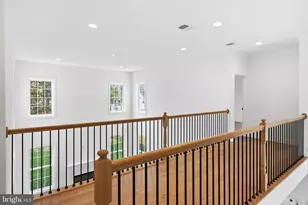 20285 Redrose Dr, Sterling, VA 20165 - Photo 49