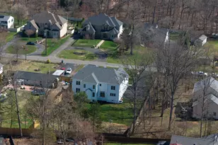 20285 Redrose Dr, Sterling, VA 20165 - Photo 63