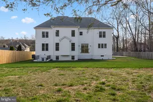 20285 Redrose Dr, Sterling, VA 20165 - Photo 7