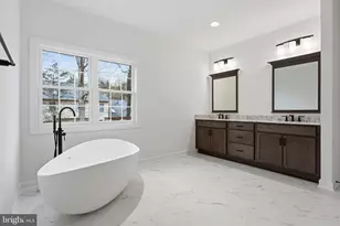 20285 Redrose Dr, Sterling, VA 20165 - Photo 41