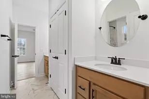 20285 Redrose Dr, Sterling, VA 20165 - Photo 51