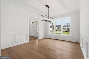 20285 Redrose Dr, Sterling, VA 20165 - Photo 13