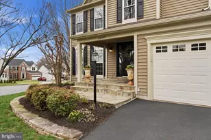 20547 Birchfield Pl, Sterling, VA 20165 - Photo 5