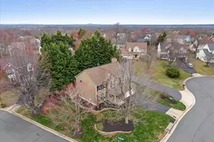 20547 Birchfield Pl, Sterling, VA 20165 - Photo 3