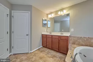 43662 Chicacoan Creek Square, Leesburg, VA 20176 - Photo 23
