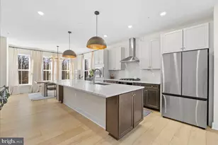 42203 Jousting Ter, Ashburn, VA 20148 - Photo 3