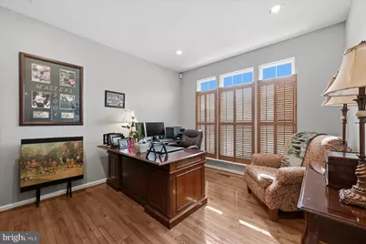 18714 Drummond Place, Leesburg, VA 20176 - Photo 5