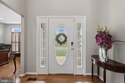 18714 Drummond Place, Leesburg, VA 20176 - Photo 3