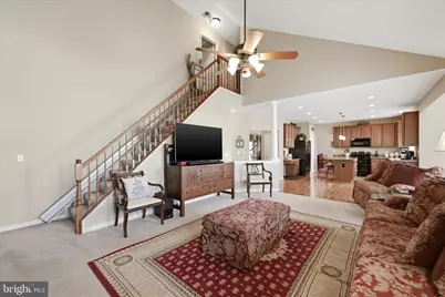 18714 Drummond Place, Leesburg, VA 20176 - Photo 11