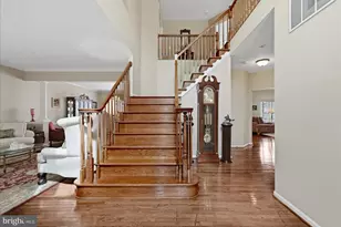 18714 Drummond Pl, Leesburg, VA 20176 - Photo 13