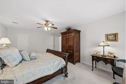 18714 Drummond Place, Leesburg, VA 20176 - Photo 17