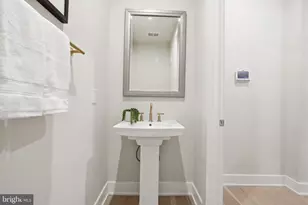 22171 Springside Terr, Ashburn, VA 20148 - Photo 21
