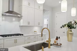 22171 Springside Terr, Ashburn, VA 20148 - Photo 19