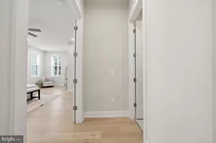 22171 Springside Terr, Ashburn, VA 20148 - Photo 21