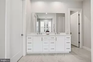 22171 Springside Terr, Ashburn, VA 20148 - Photo 31
