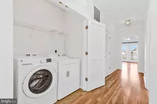 43662 McDowell Sq, Leesburg, VA 20176 - Photo 21