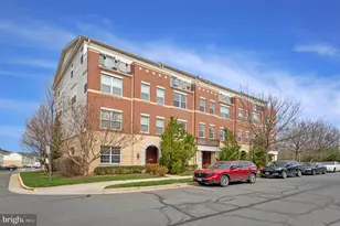 43662 McDowell Sq, Leesburg, VA 20176 - Photo 1