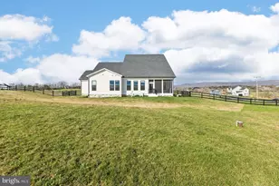 38732 Silver King Cir, Waterford, VA 20197 - Photo 35