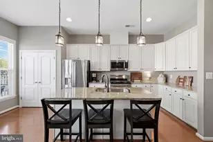 22631 Hawkbill Square, Brambleton, VA 20148 - Photo 21