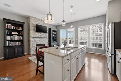 22631 Hawkbill Square, Brambleton, VA 20148 - Photo 23