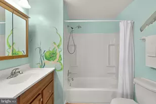 108 N Garfield Rd, Sterling, VA 20164 - Photo 25