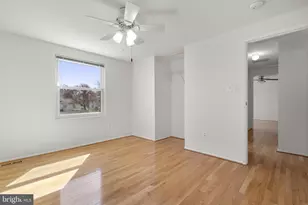 108 N Garfield Rd, Sterling, VA 20164 - Photo 23