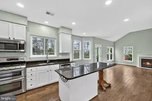 42943 Gotham Way, Ashburn, VA 20147 - Photo 17