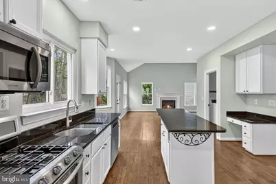 42943 Gotham Way, Ashburn, VA 20147 - Photo 13