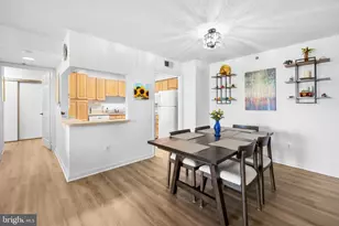 19385 Cypress Ridge Terrace, Leesburg, VA 20176 - Photo 7