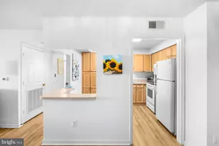 19385 Cypress Ridge Terrace, Leesburg, VA 20176 - Photo 11