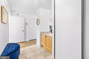 19385 Cypress Ridge Terrace, Leesburg, VA 20176 - Photo 5