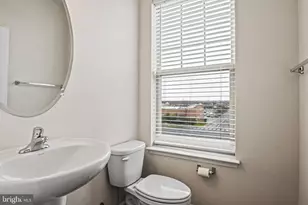 815 Sawback Sq NE, Leesburg, VA 20176 - Photo 9