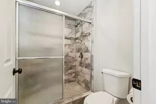 20364 White Oak Dr, Sterling, VA 20165 - Photo 21