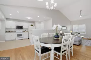 3 Worthington Ct, Sterling, VA 20165 - Photo 3